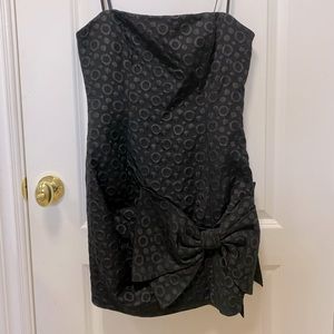 Women Strapless Mini Black Dress